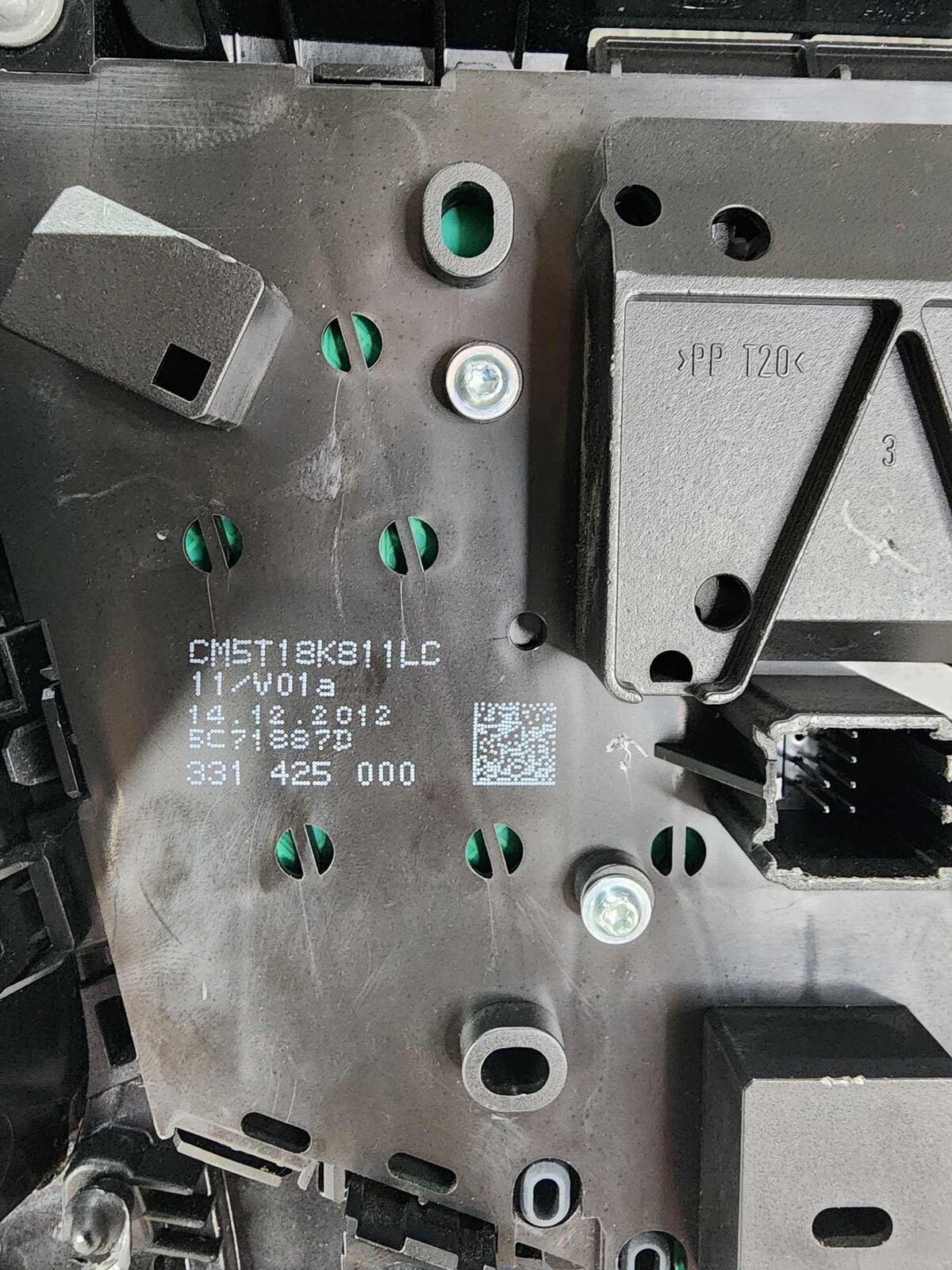 Radio Audio CD Player Control Panel Vents OEM CM5T-18K811-LC FORD FOCUS 12 2013 Radio Audio CD Player Control Panel Vents OEM CM5T-18K811-LC FORD FOCUS 12 2013