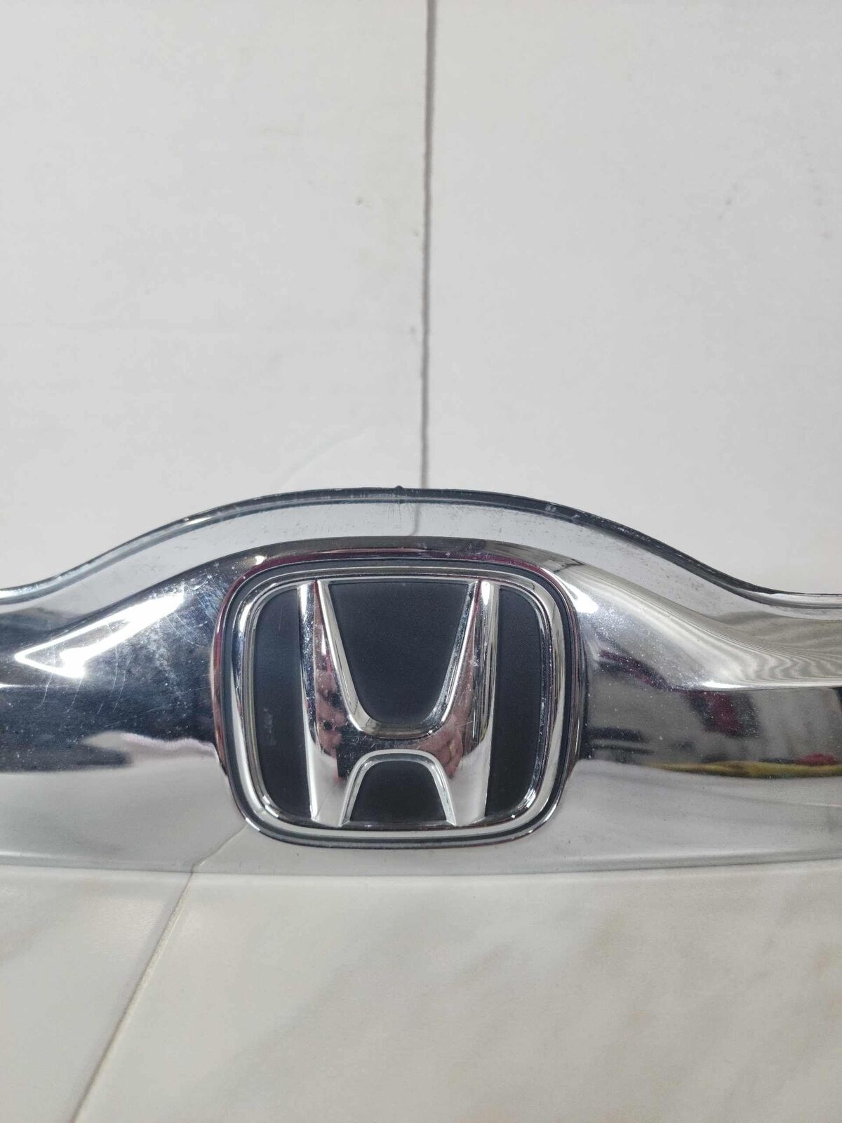 Grille Trim Upper Front Bumper Radiator OEM HONDA CIVIC 09 10 11 Grille Trim Upper Front Bumper Radiator OEM HONDA CIVIC 09 10 11