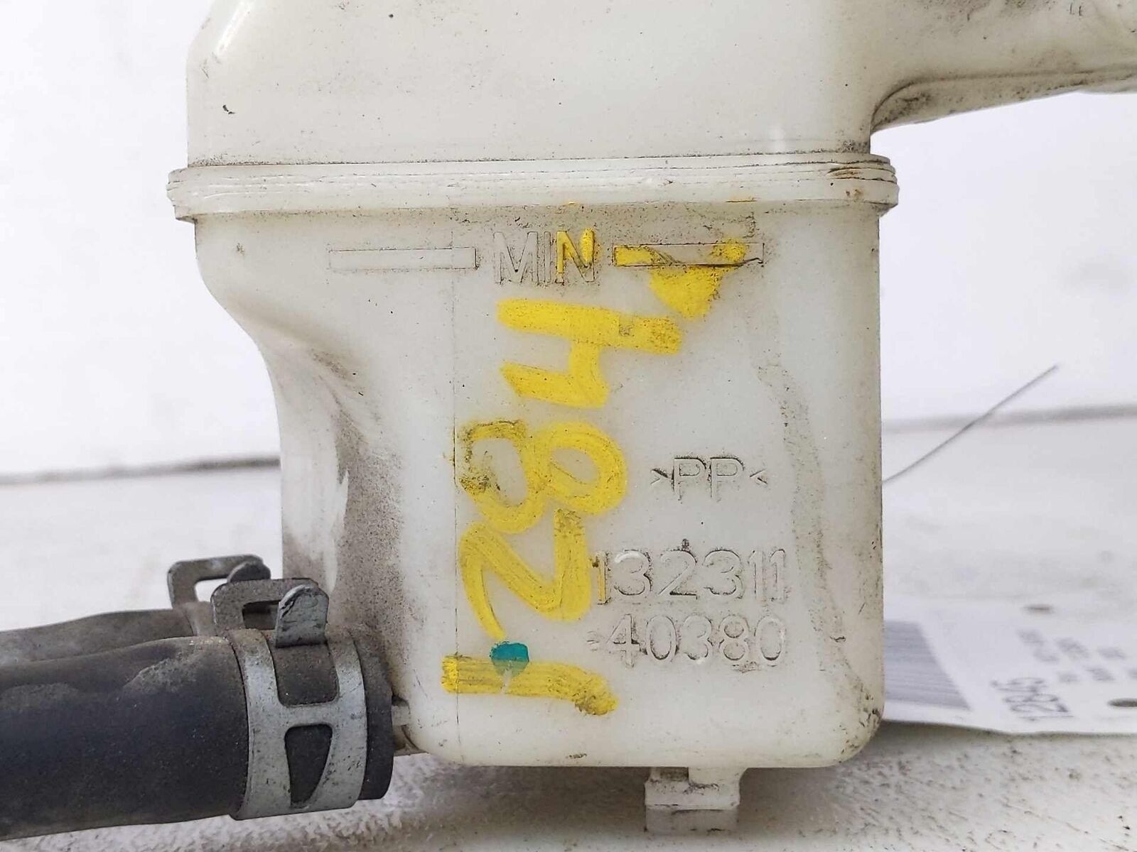 Brake Master Cylinder with Reservoir Tank OEM HYUNDAI TUCSON 16 17 18 19 20 21