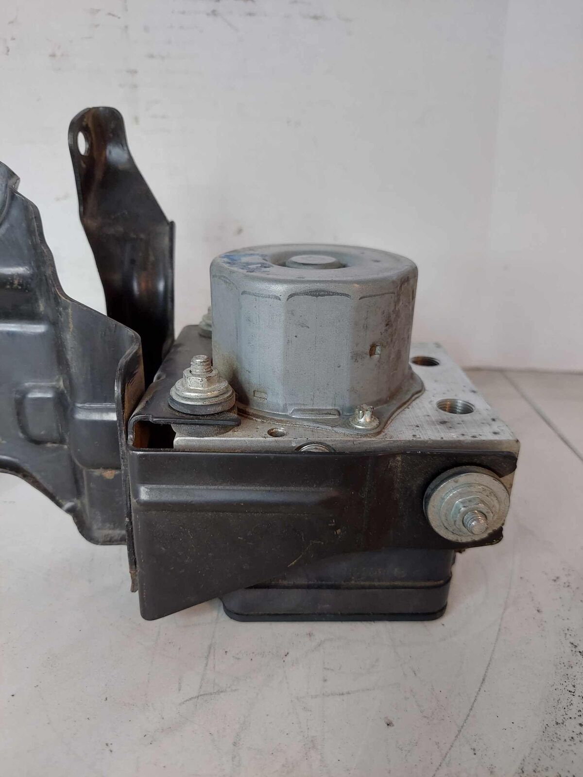 ABS Anti Lock Brake Parts Pump Module Unit OEM NISSAN ALTIMA Sedan 2.5L 17 18 ABS Anti Lock Brake Parts Pump Module Unit OEM NISSAN ALTIMA Sedan 2.5L 17 18