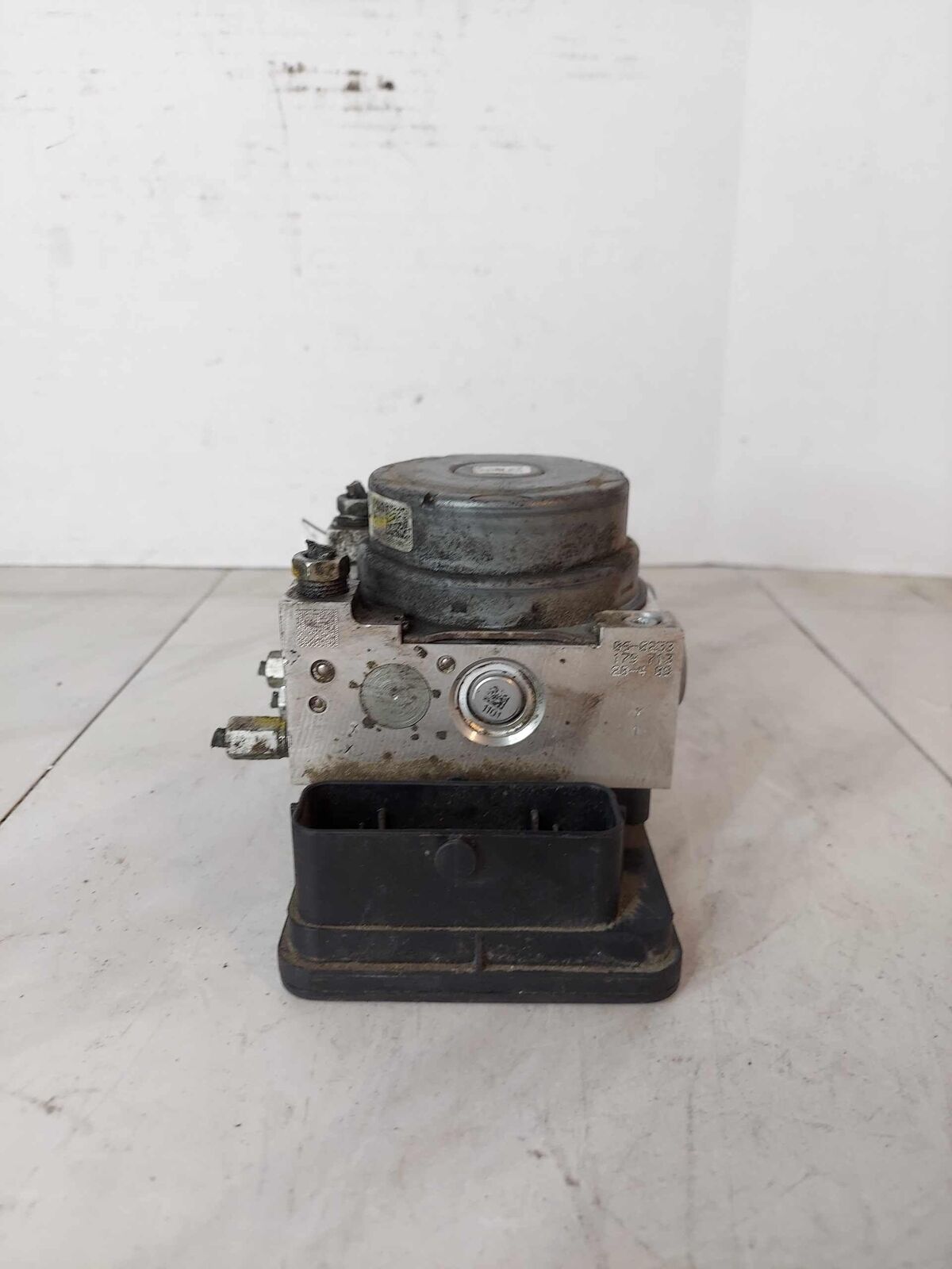ABS Anti Lock Brake Parts Pump Module Unit OEM SCION IA 1.5L 2016 ABS Anti Lock Brake Parts Pump Module Unit OEM SCION IA 1.5L 2016