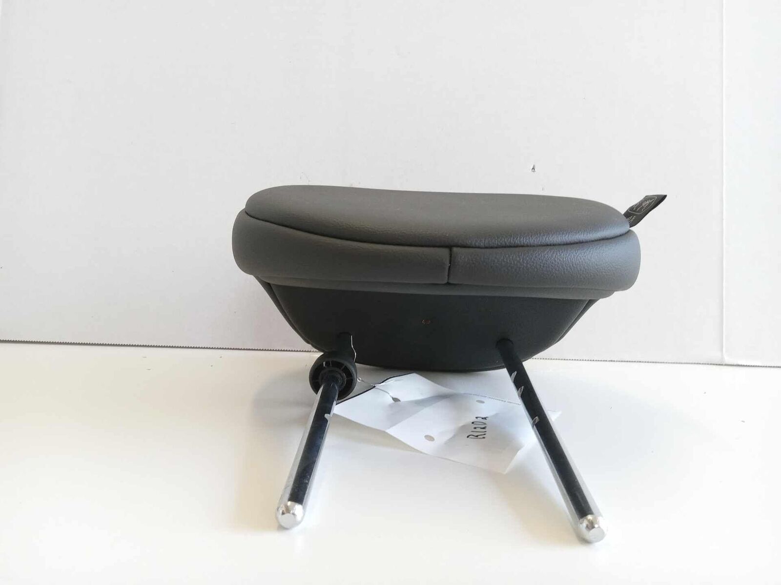 Headrest Head Rest Rear Right Passenger Seat Gray Leather OEM MINI COOPER 2013 Headrest Head Rest Rear Right Passenger Seat Gray Leather OEM MINI COOPER 2013