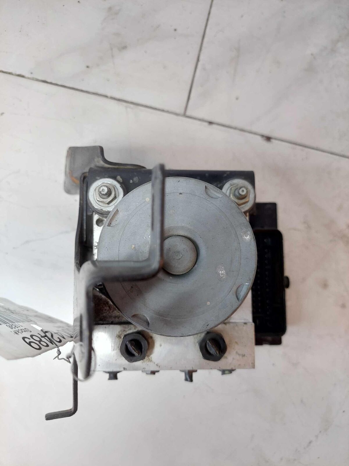 ABS Anti Lock Brake Pump Module Unit OEM 5892030500 HYUNDAI SONATA 2.4L 11 12 13 ABS Anti Lock Brake Pump Module Unit OEM 5892030500 HYUNDAI SONATA 2.4L 11 12 13