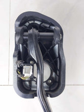 Brake Pedal Assembly OEM MERCEDES C-CLASS C300 2.0L 2016