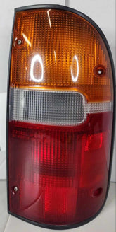 Tail Light Lamp QuarterPanel Right Passenger OEM TOYOTA TACOMA 95 96 97 98 99 00