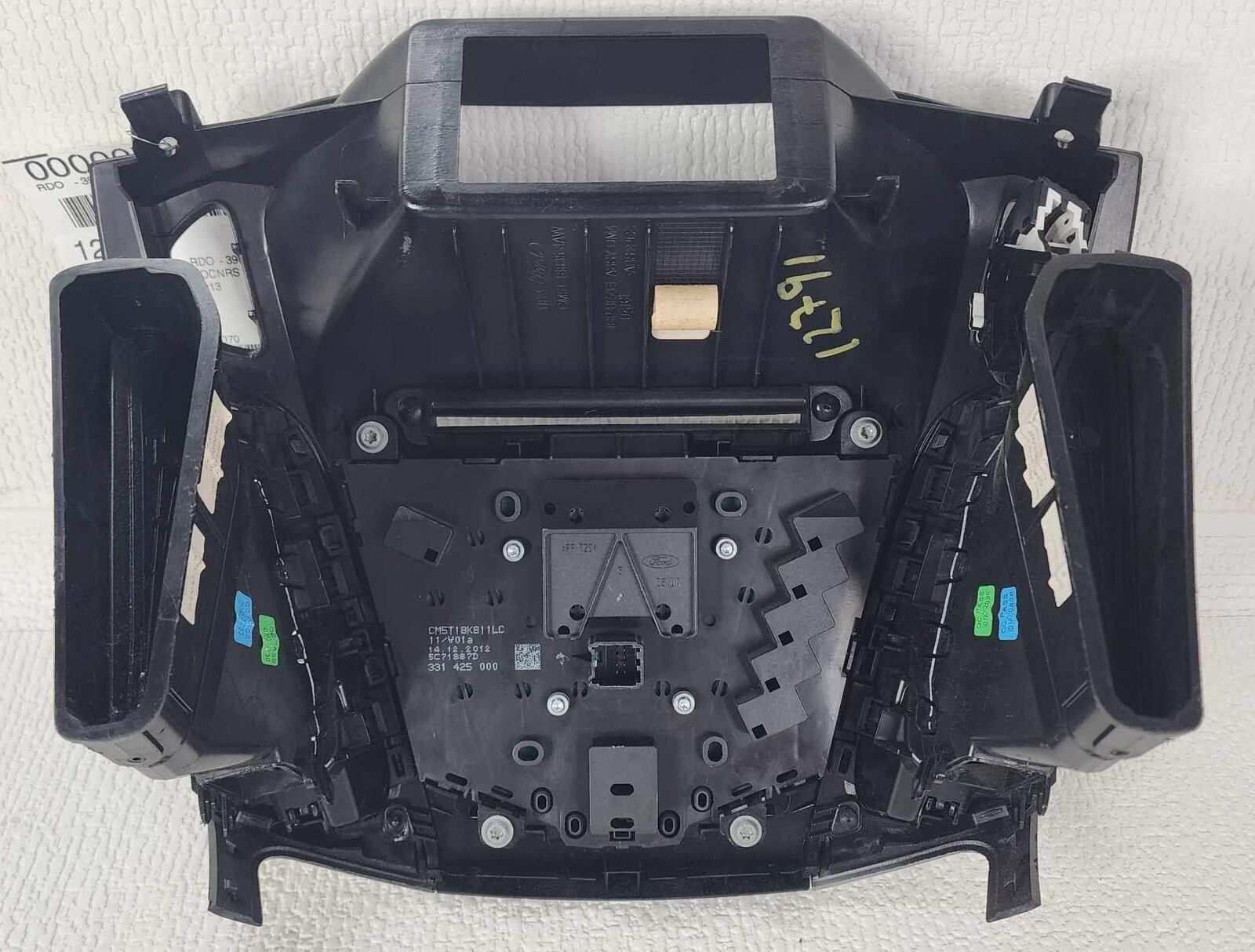 Radio Audio CD Player Control Panel Vents OEM CM5T-18K811-LC FORD FOCUS 12 2013 Radio Audio CD Player Control Panel Vents OEM CM5T-18K811-LC FORD FOCUS 12 2013