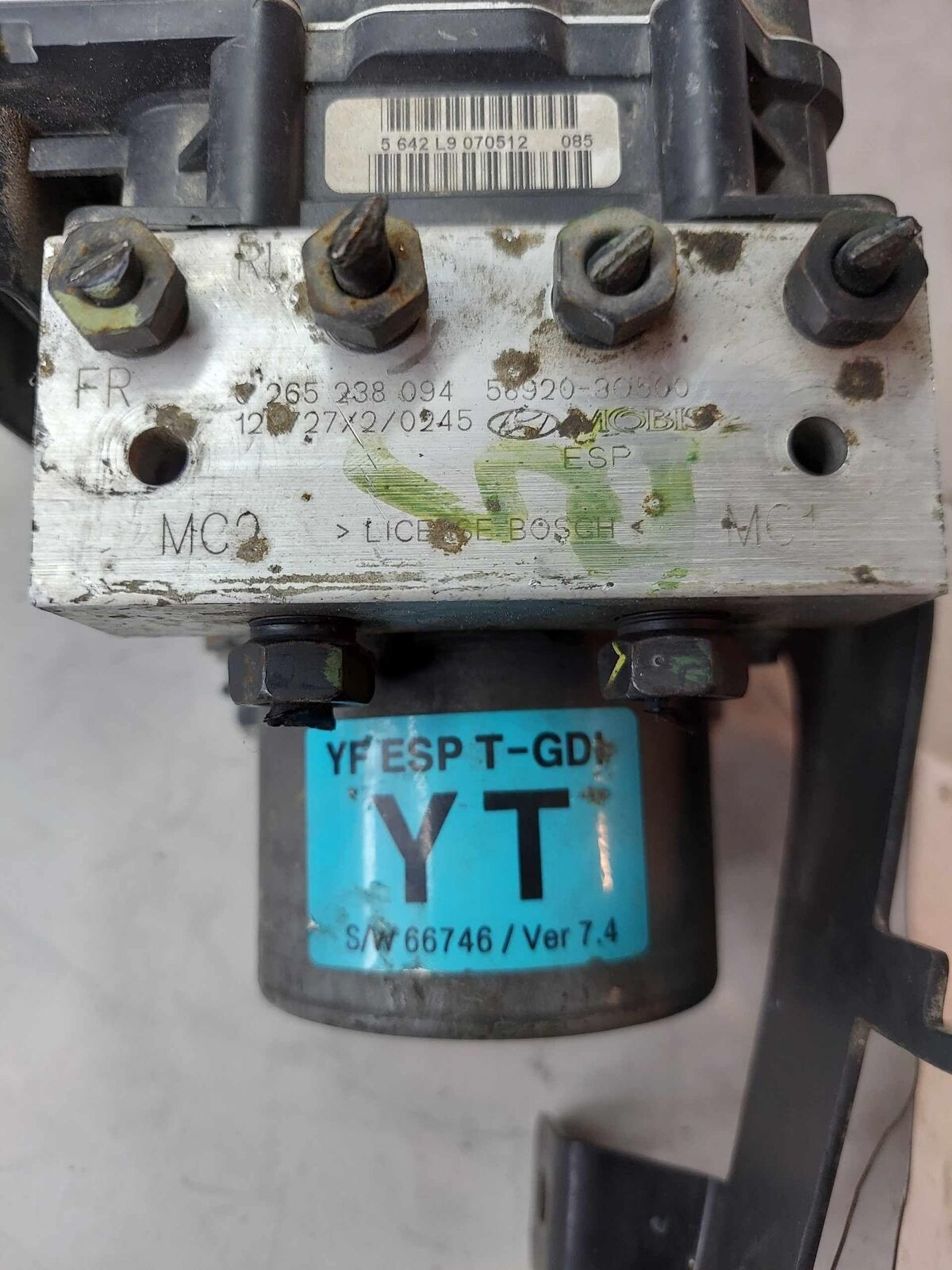 ABS Anti Lock Brake Pump Module Unit OEM 5892030500 HYUNDAI SONATA 2.4L 11 12 13 ABS Anti Lock Brake Pump Module Unit OEM 5892030500 HYUNDAI SONATA 2.4L 11 12 13