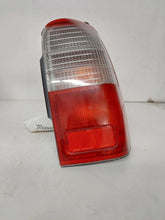 Tail Light Lamp Quarter Panel Right Passenger OEM TOYOTA 4RUNNER 96 97 98 99 00