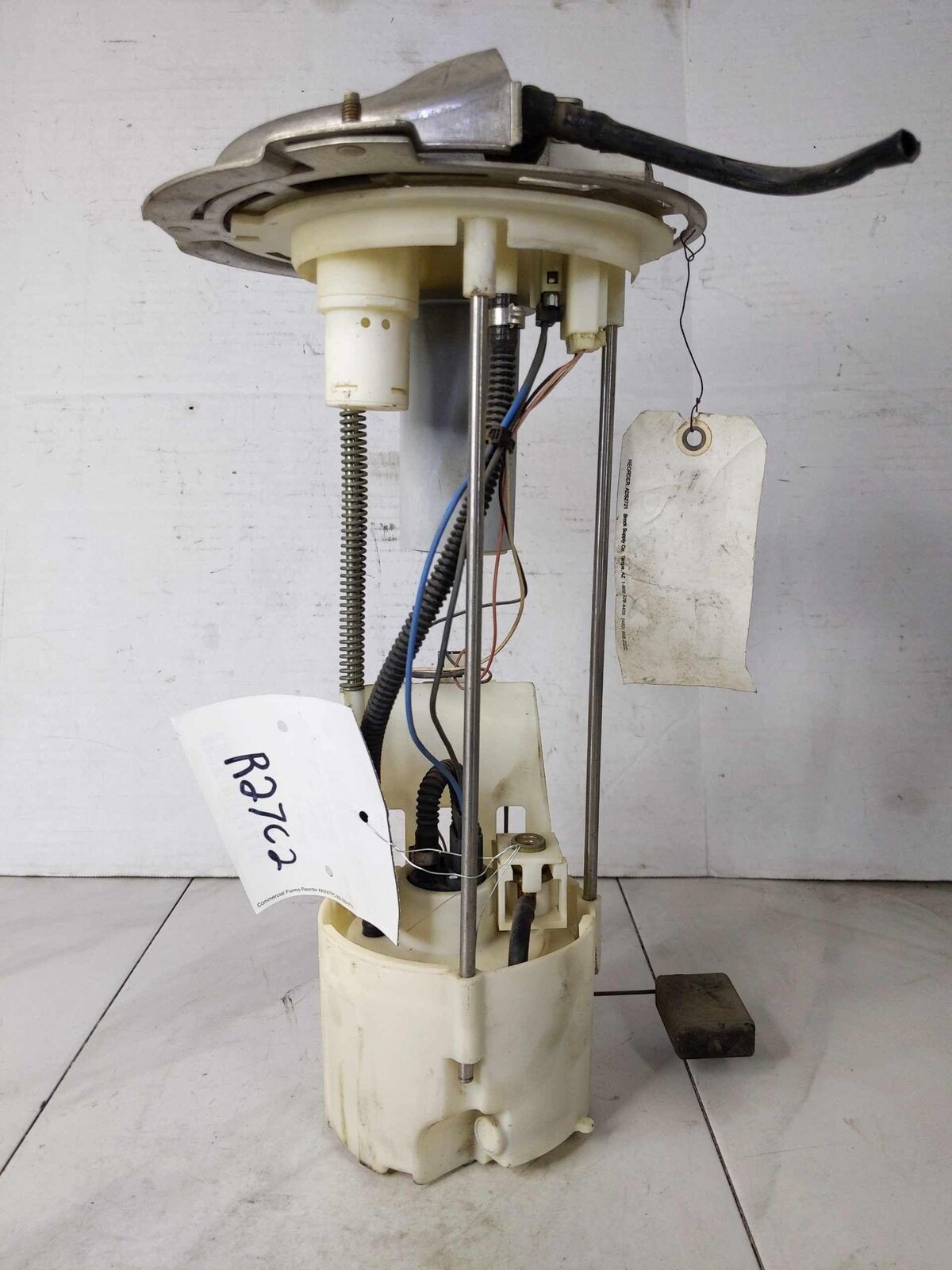 Fuel Pump Assembly Used OEM NISSAN TITAN 04 05 06