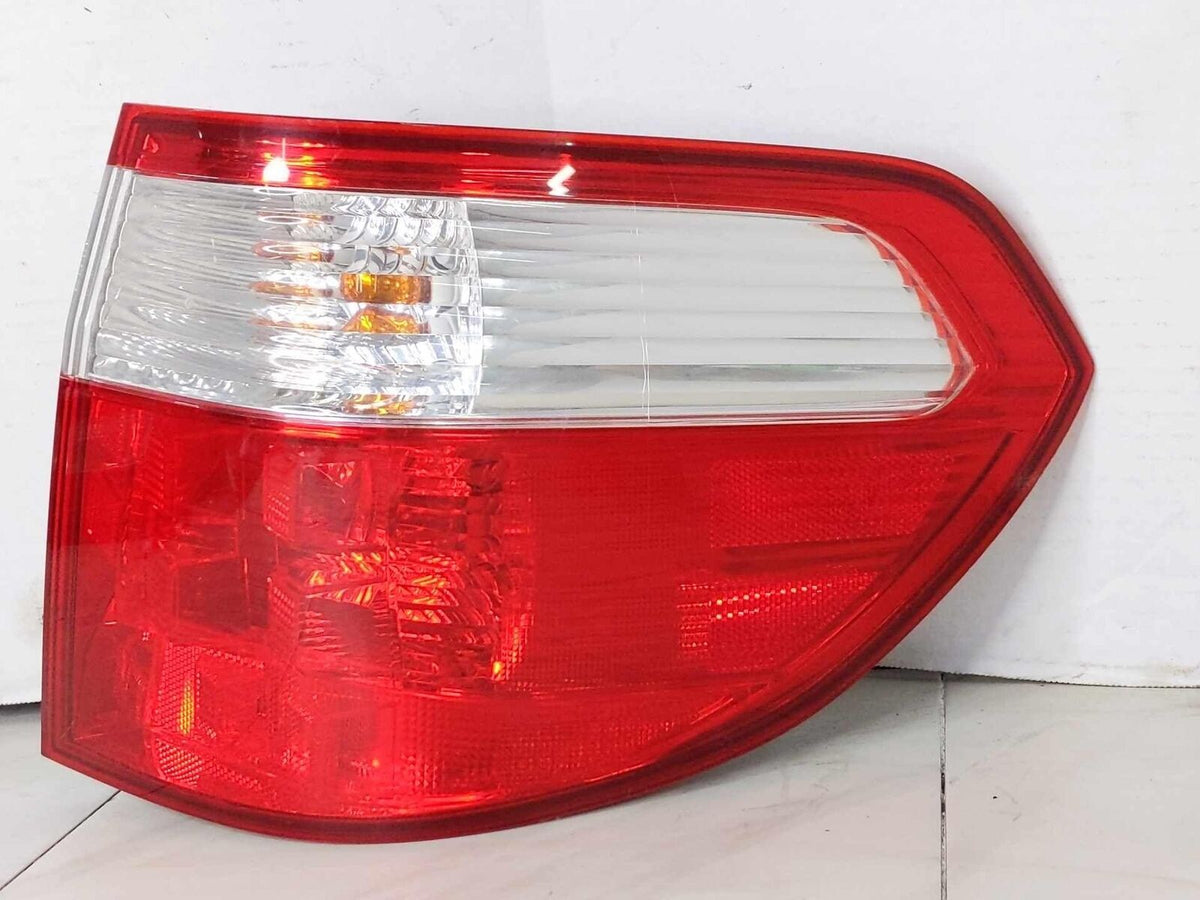 Tail Light Lamp Quarter Panel Mounted Right Passenger OEM HONDA ODYSSEY 05 06 07