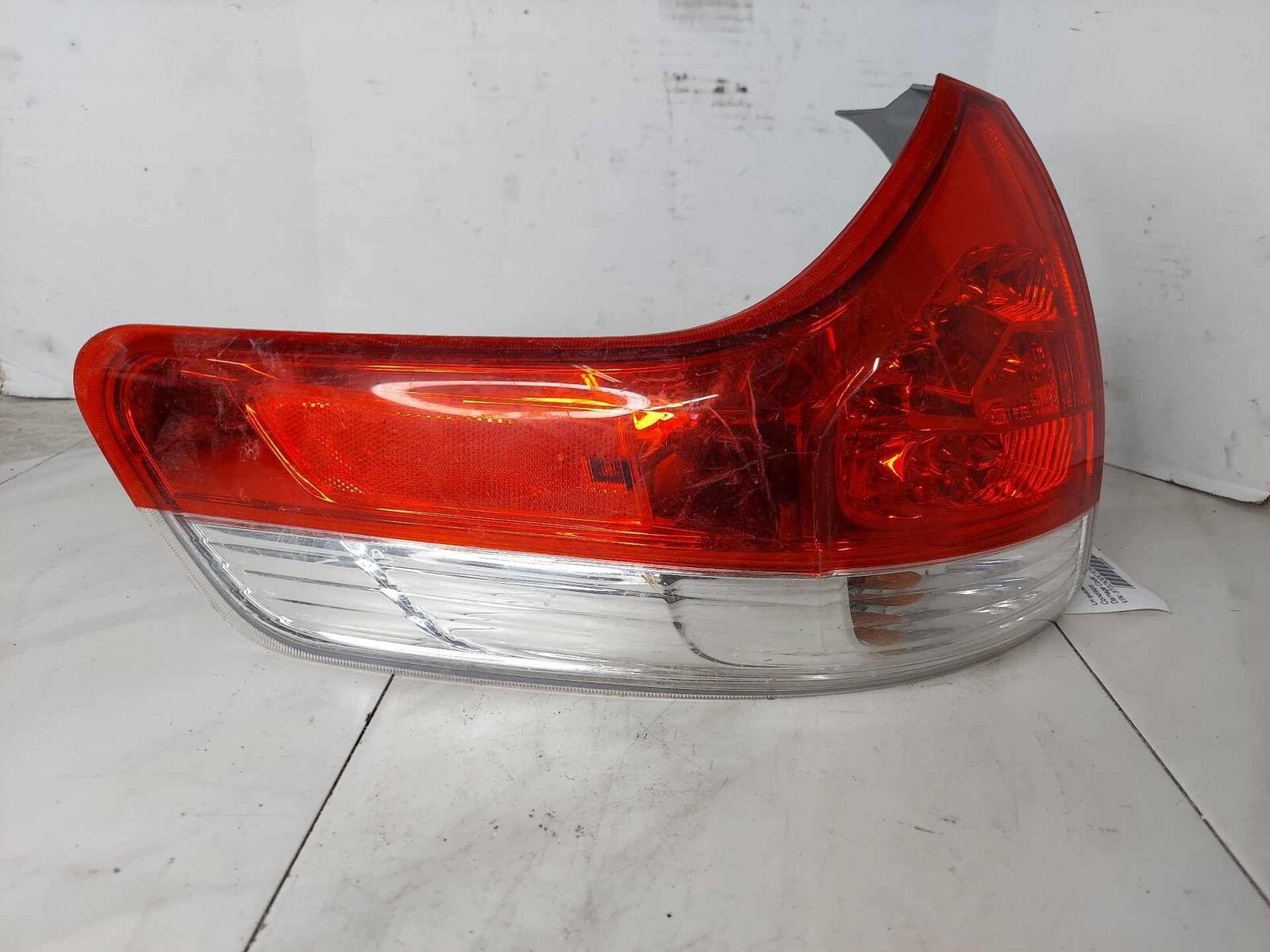 Tail Light Lamp Quarter Panel Mounted LH Left Driver Assy OEM TOYOTA SIENNA 2012