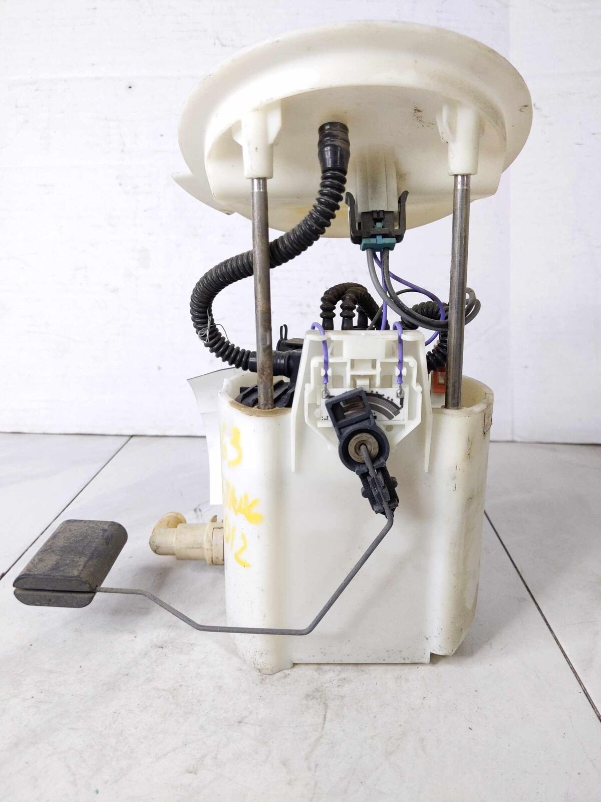 Fuel Pump Assembly Used OEM FORD MUSTANG 3.7L 11 12 13 14