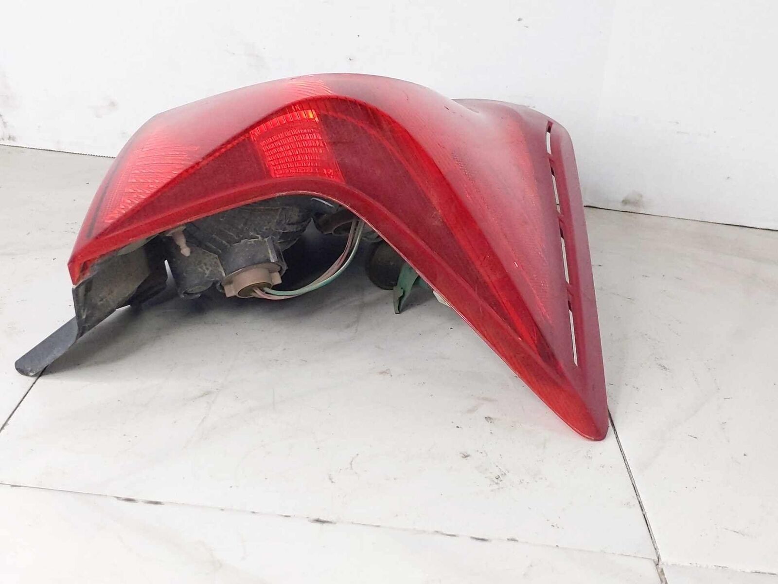 Tail Light Lamp Quarter Left Driver OEM NISSAN VERSA Hatchback 14 15 16 17 18 19