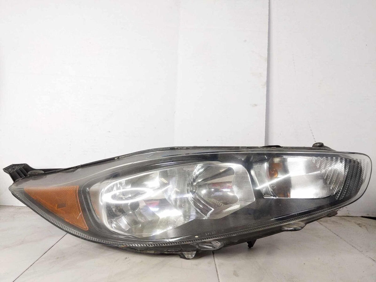 Headlamp Headlight Assembly RH Right Passenger OEM FORD FIESTA 14 15 16 17 18 19