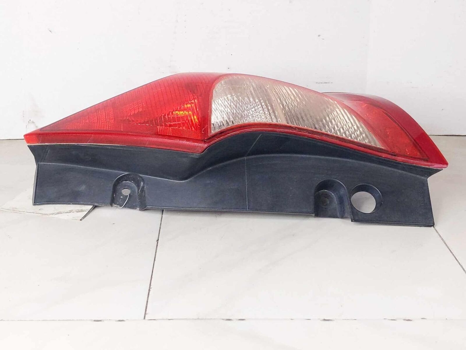 Tail Light Lamp RH Right Passenger OEM NISSAN VERSA Hatchback 14 15 16 17 18 19