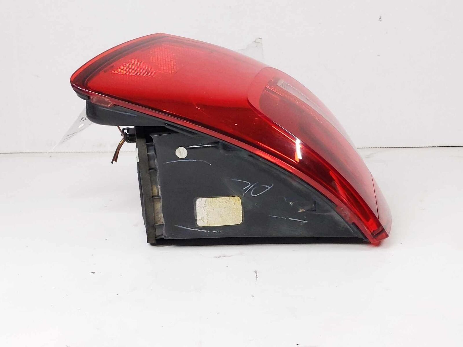 Tail Light Lamp Quarter PanelMt Right Passenger OEM JETTA EXCEPT GLI Sedan 15 16