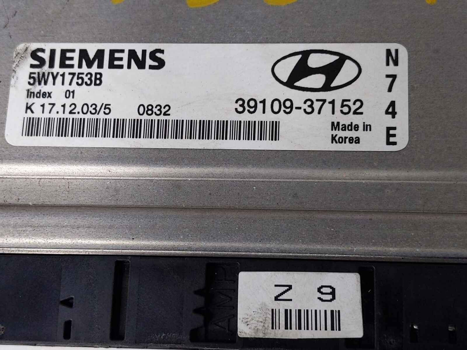 Engine Computer Electronic Control Module ECU OEM 3910937152 HYUNDAI SONATA 2004