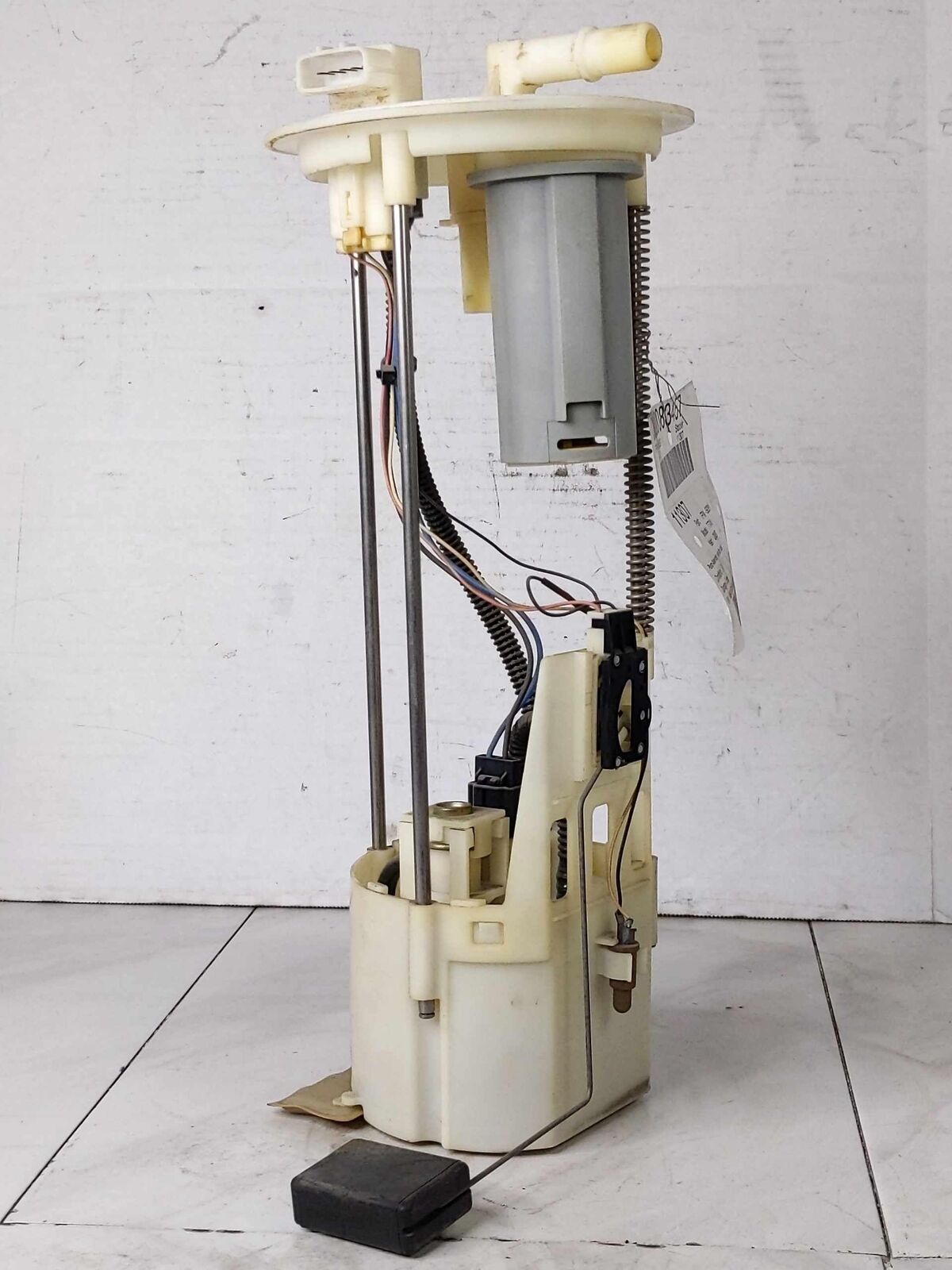 Fuel Pump Assembly Used OEM NISSAN TITAN 5.6L 04 05 06