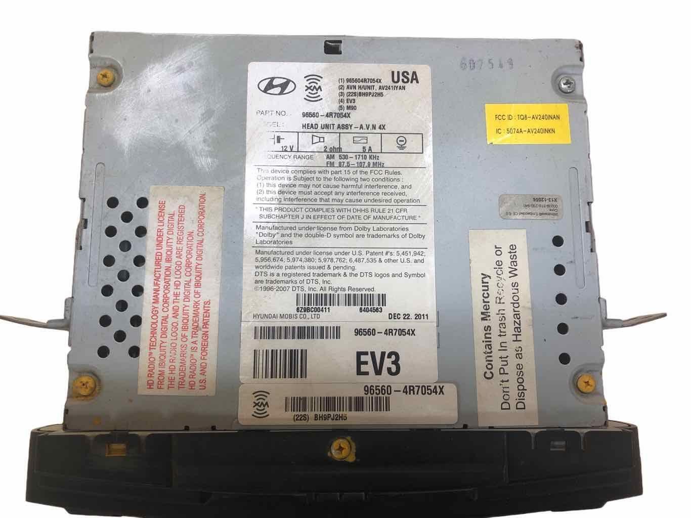 Audio & Visual Equip. (Radio) with Navigation HYUNDAI SONATA 2011-2015