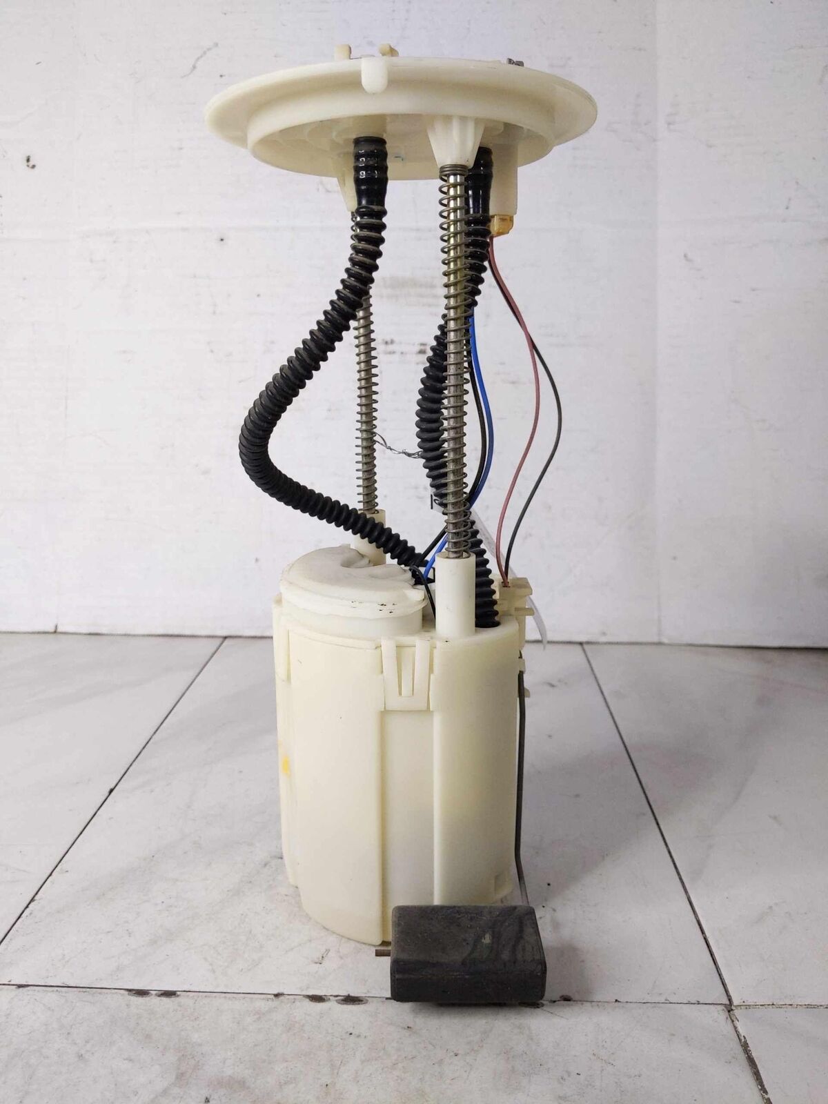 Fuel Pump Assembly Used OEM TOYOTA 4RUNNER 4.0L 05 06 07 08 09