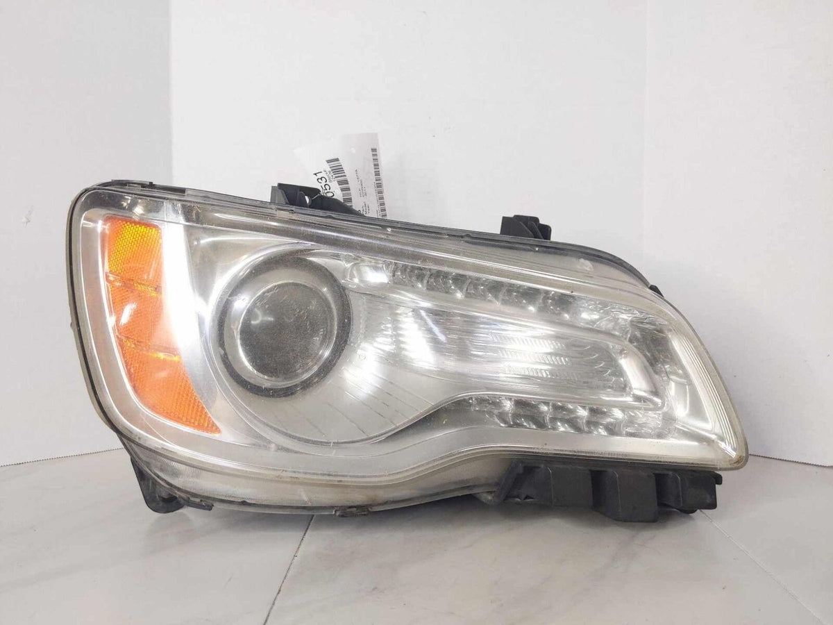 Headlamp Headlight Assembly Right Passenger OEM CHRYSLER 300 11 12 13 14