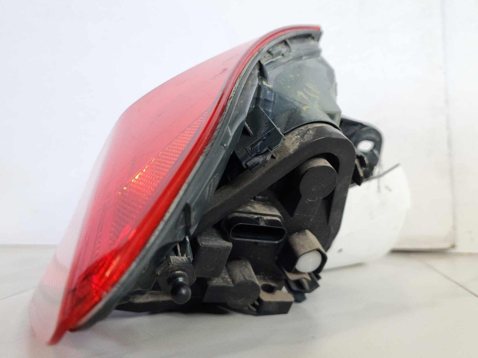 Tail Light Lamp Quarter Panel Mounted RH Right Passenger OEM BMW 320 12 13 14 15