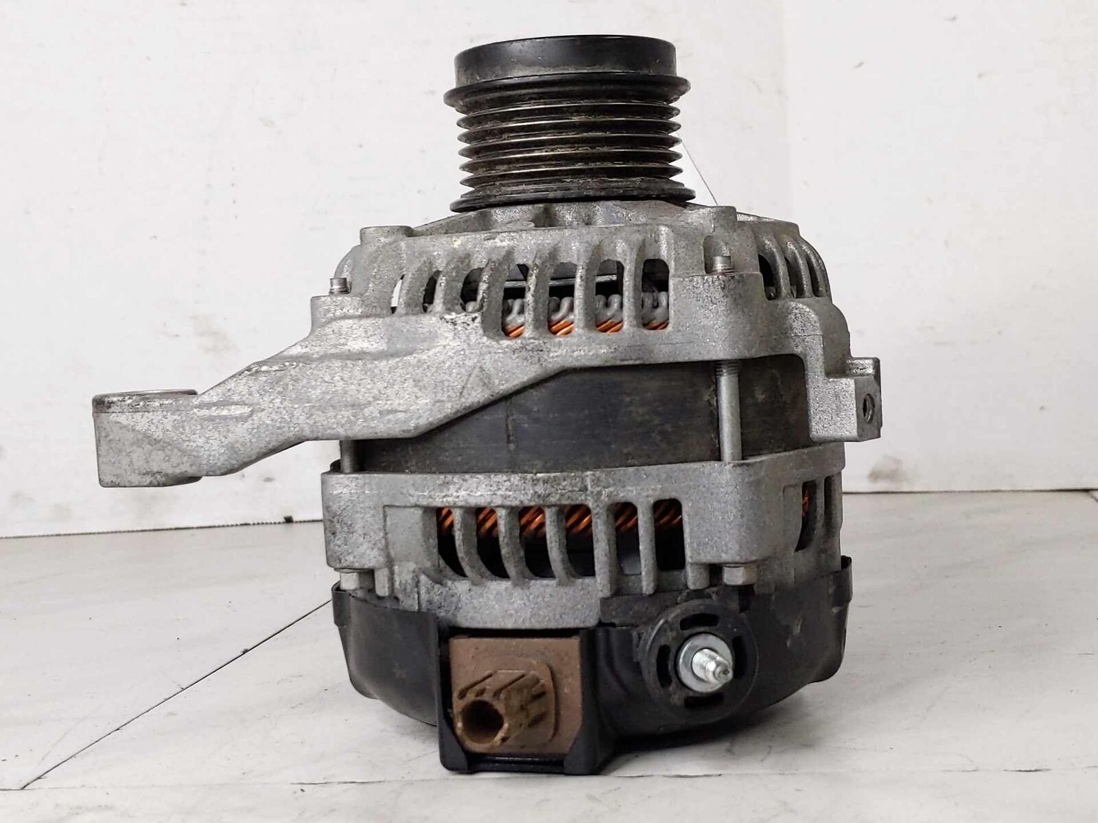 Alternator Generator Charging OEM 270600V140 TOYOTA RAV4 2.5L 13 14 15 16 17 18