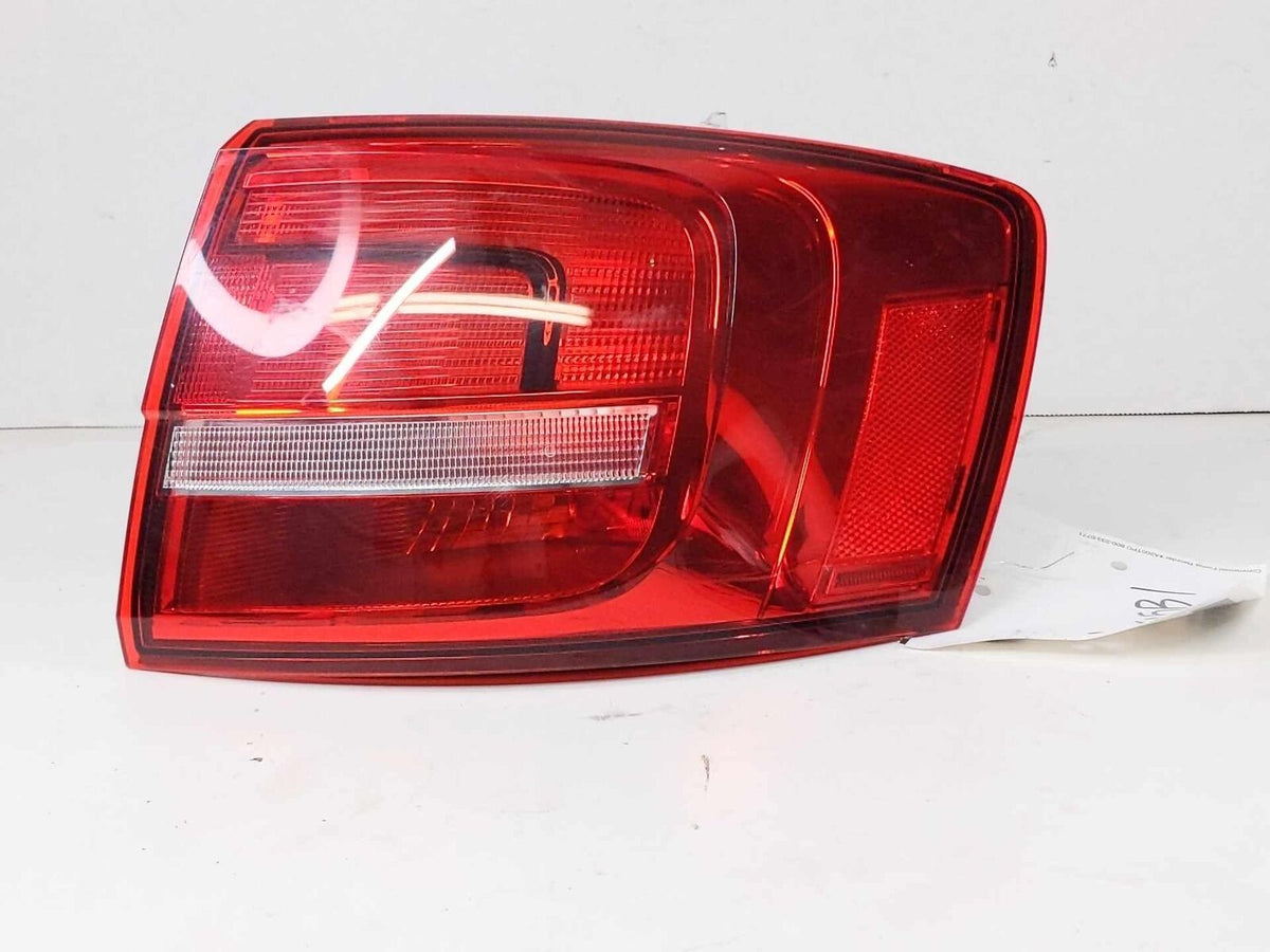 Tail Light Lamp Quarter PanelMt Right Passenger OEM JETTA EXCEPT GLI Sedan 15 16