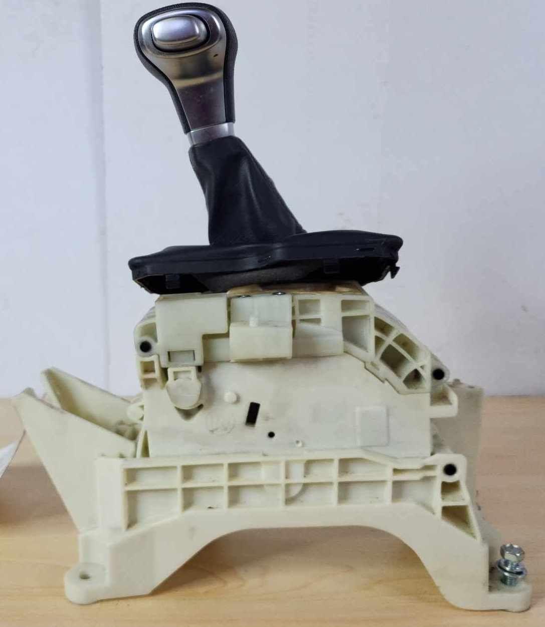 Floor Transmission Gear Shifter Lever Automatic OEM KIA OPTIMA 16 17 18 2019 20