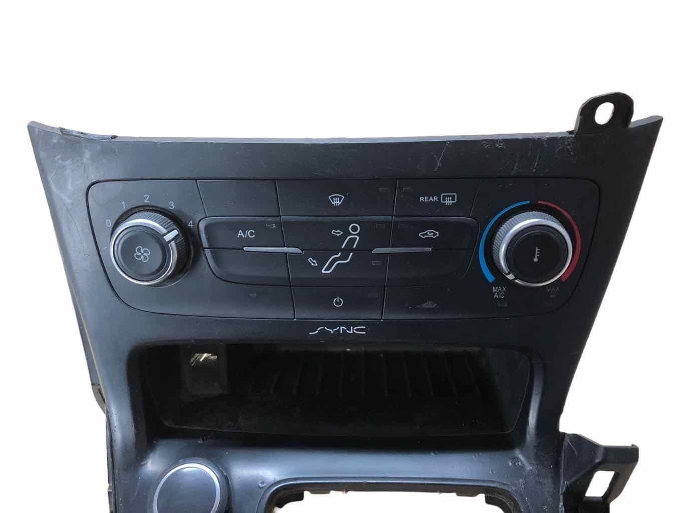 Heater A/c Control FORD FOCUS 15 16 17 18