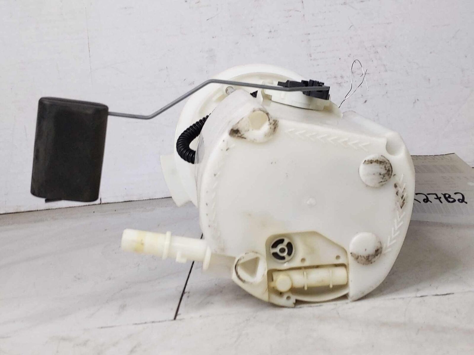 Fuel Pump Assembly Used OEM FORD MUSTANG 3.7L 11 12 13 14