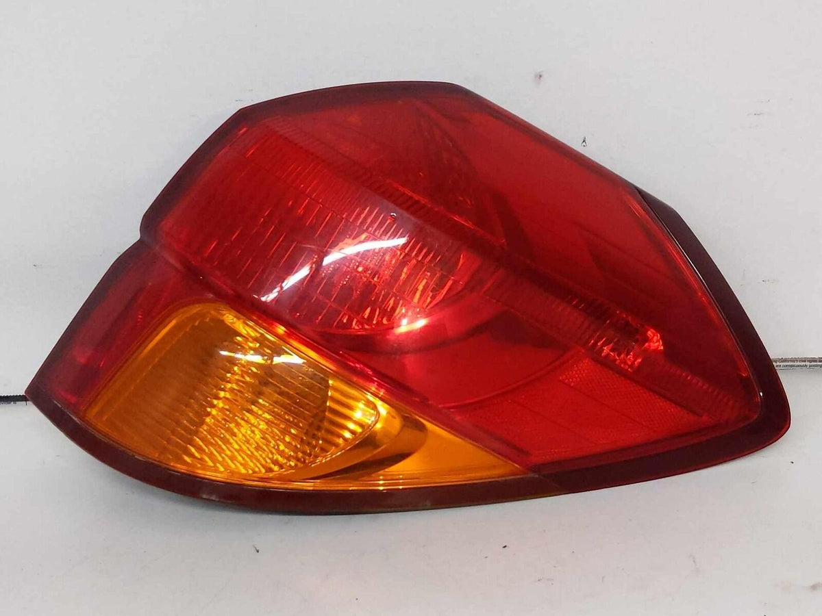 Tail Light Lamp Quarter Panel Mounted Right Passenger OEM SUBARU LEGACY 05 06 07