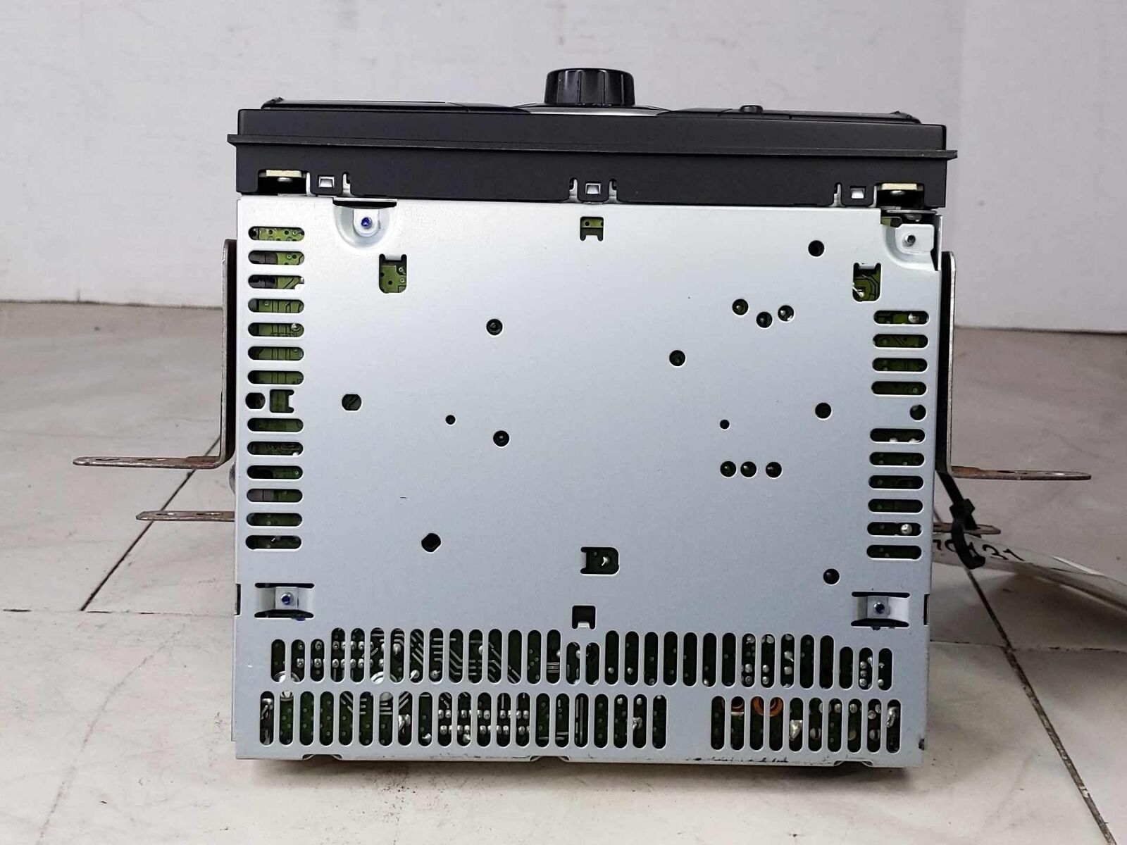 Radio Receiver Audio System AM FM CD Player OEM NISSAN VERSA 12 13 14