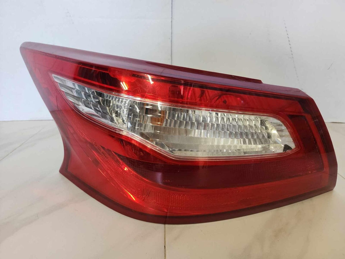 Tail Light Lamp Quarter Panel Mounted Left Driver OEM NISSAN ALTIMA Sedan 14 15