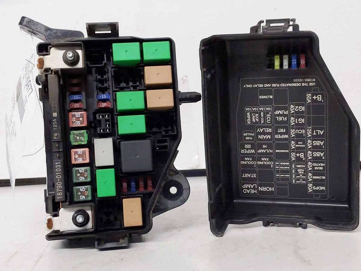 Engine Fuse Box Junction Relay OEM 914201R520 HYUNDAI ACCENT Sedan 1.6L 15 16 17