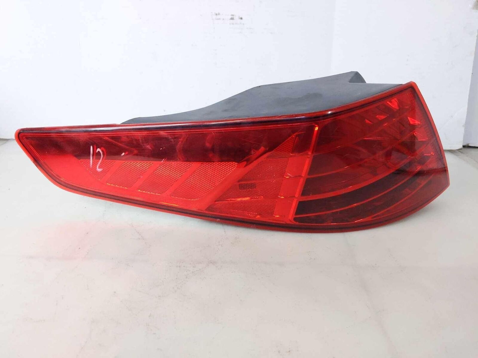 Tail Light Lamp Outer Quarter Panel Mounted LH Left Driver OEM KIA OPTIMA 2012