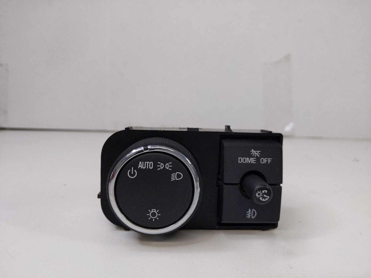 Headlight Lamp Switch Dash Mounted OEM GMC YUKON XL 1500 07 08 09 10 11 12 13 14