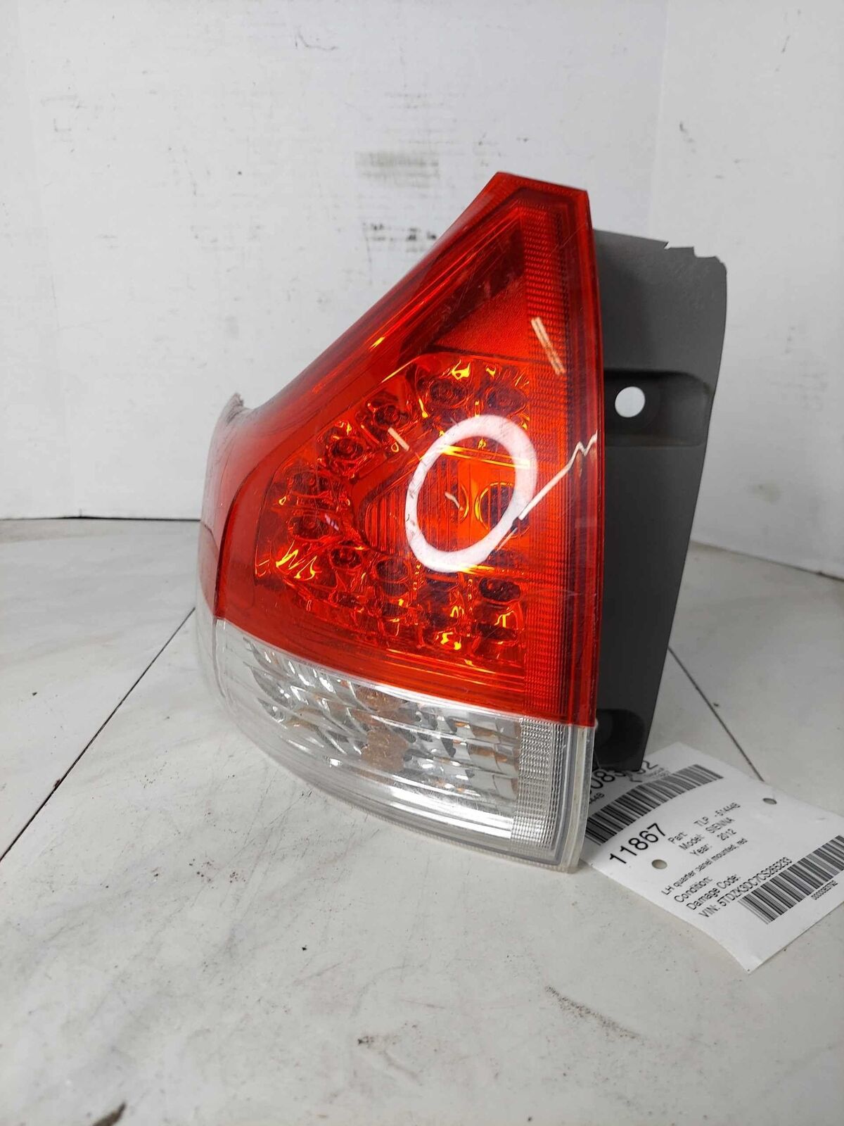 Tail Light Lamp Quarter Panel Mounted LH Left Driver Assy OEM TOYOTA SIENNA 2012