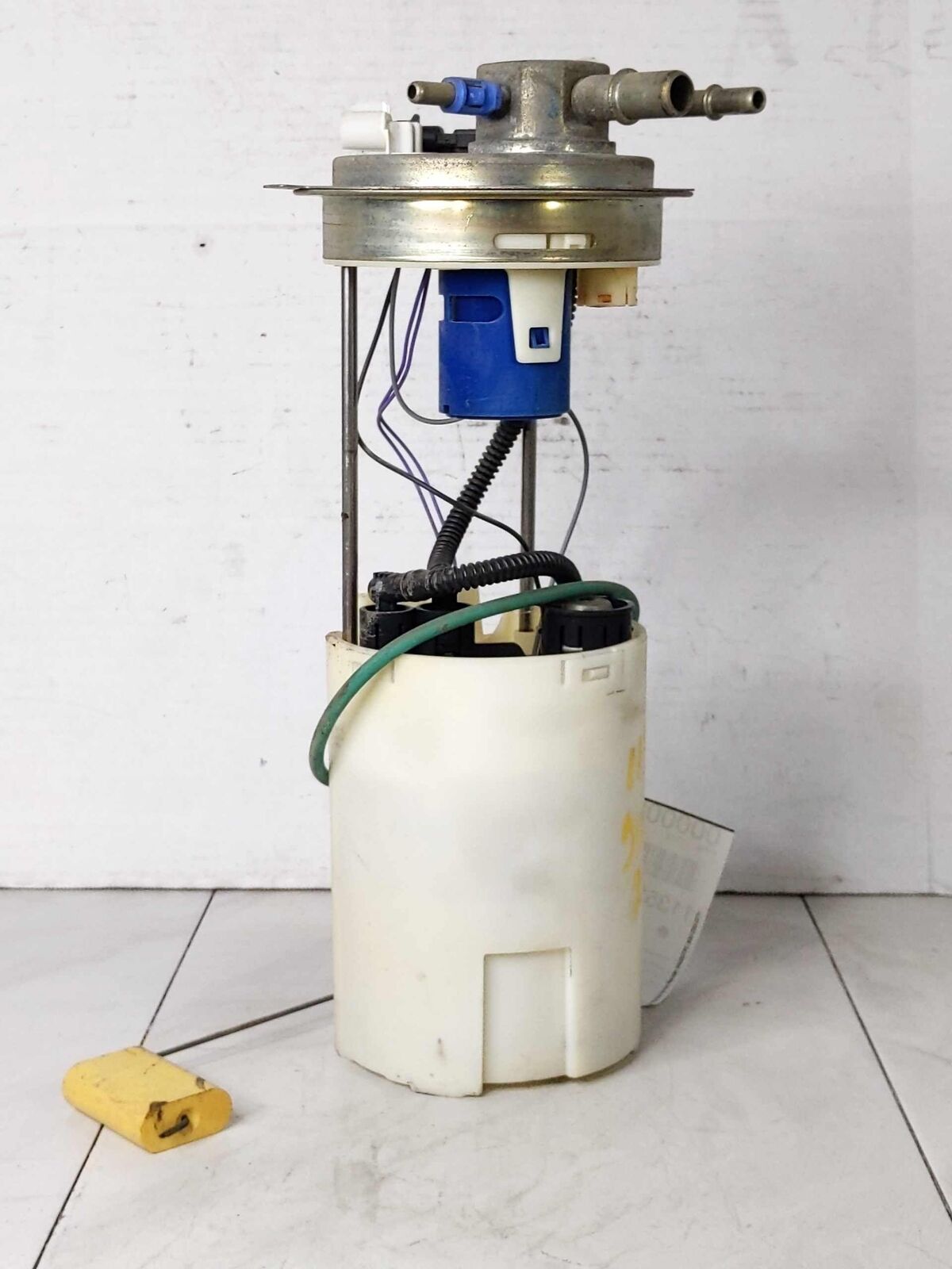 Fuel Pump Assembly Used OEM CHEVY SILVERADO 2500 6.0L 02 03 04