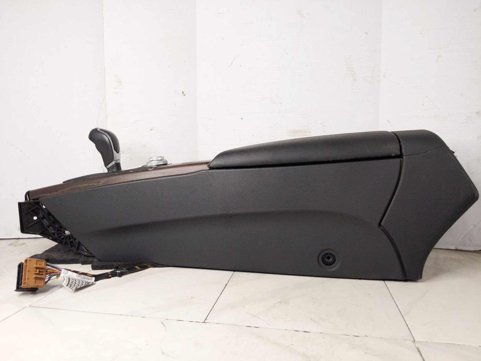 Center Console Front Floor OEM MASERATI GHIBLI 17