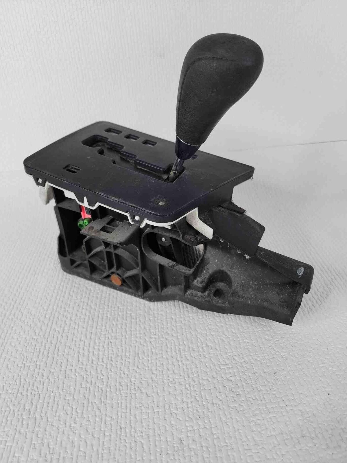 Floor Transmission Gear Shifter Lever Automatic DODGE CHALLENGER 2010