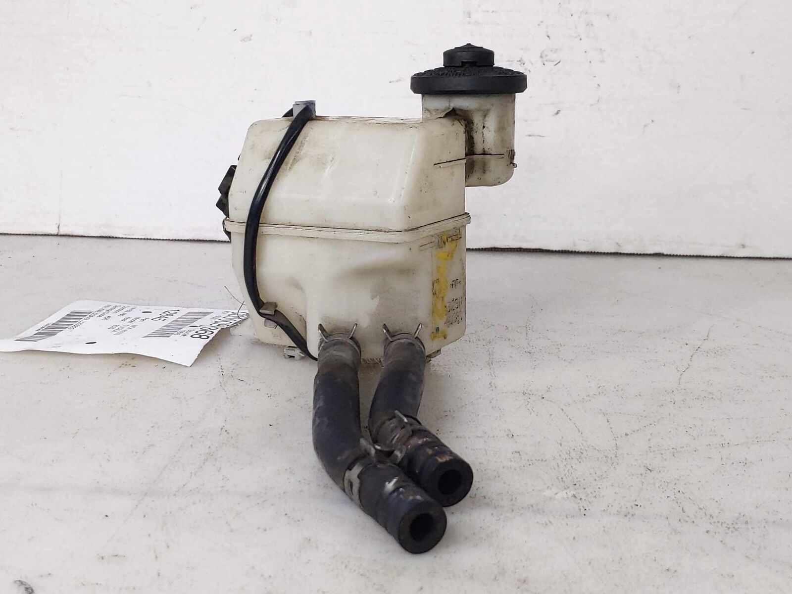 Brake Master Cylinder with Reservoir Tank OEM HYUNDAI TUCSON 16 17 18 19 20 21