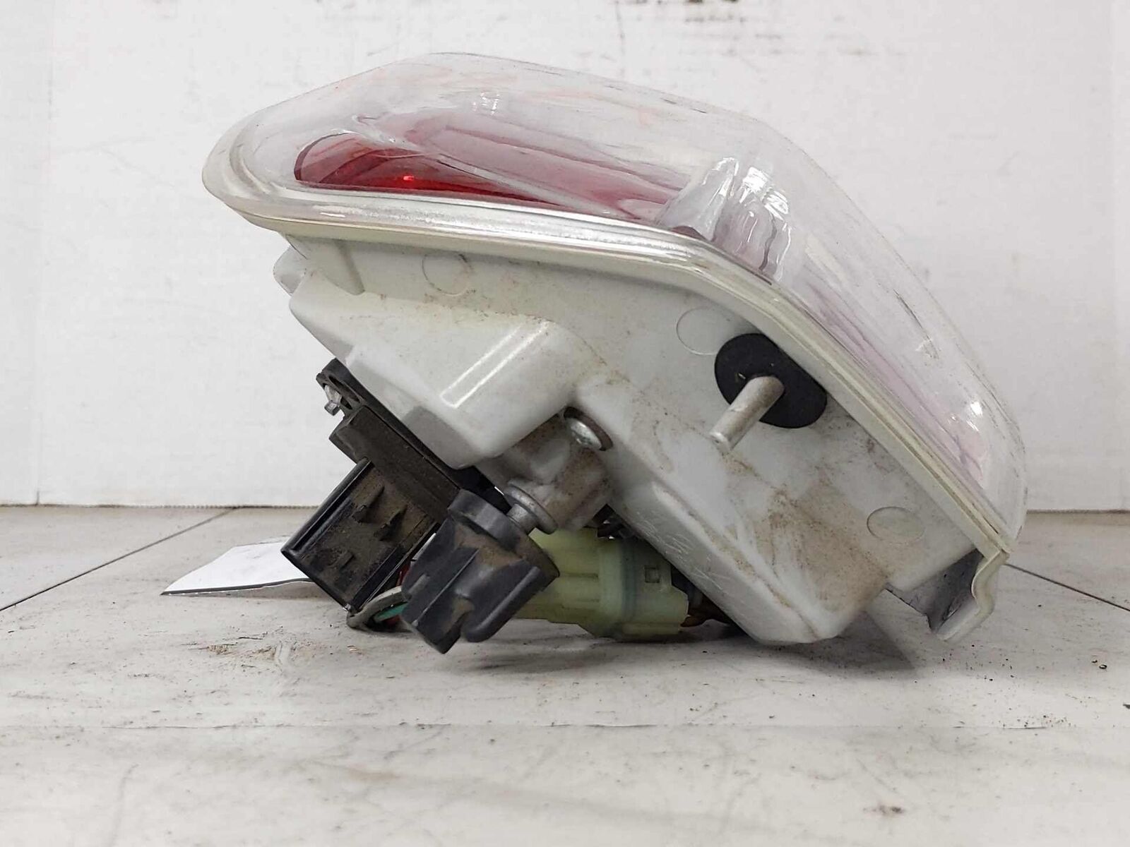 Tail Light Lamp RH Right Passenger Assembly OEM CHRYSLER 300 Limited 11 12