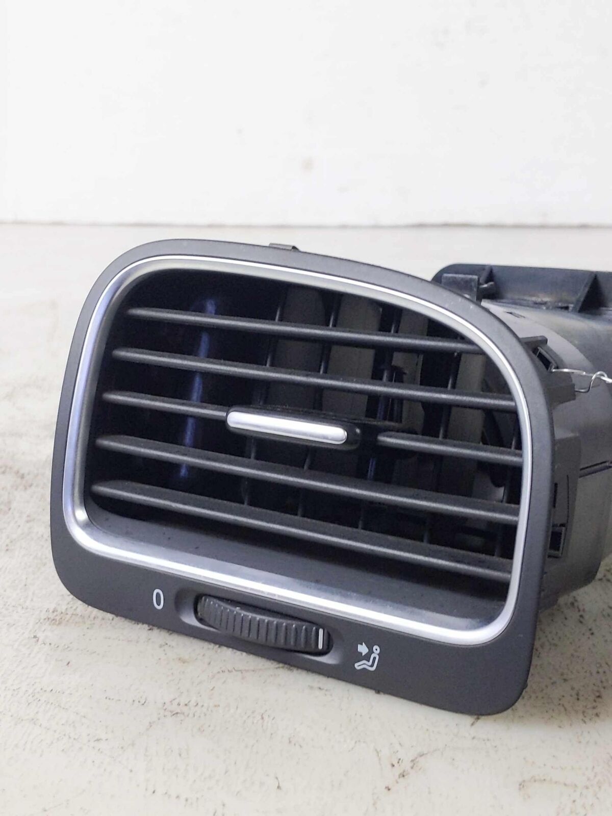 A/C AC Heater HVAC Right Passenger Air Vent OEM GOLF EXCEPT GTI 12