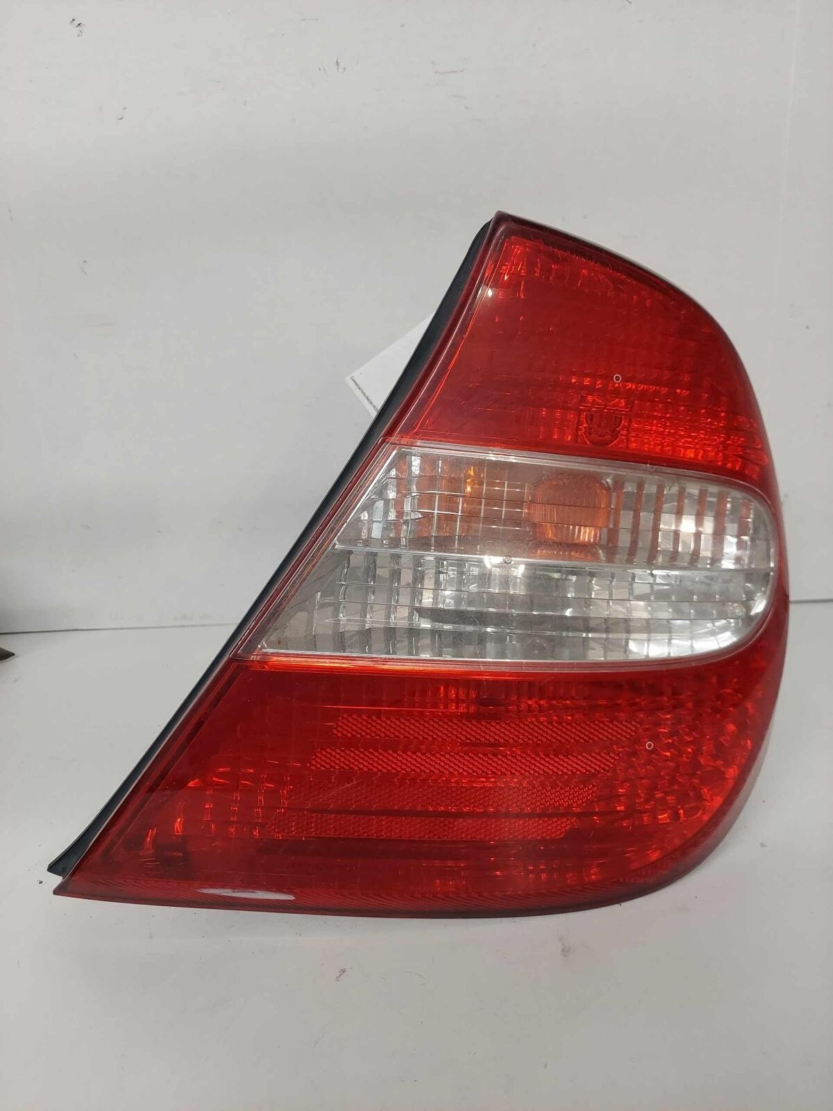 Tail Light Lamp RH Right Passenger Assembly OEM TOYOTA CAMRY 02 03 04