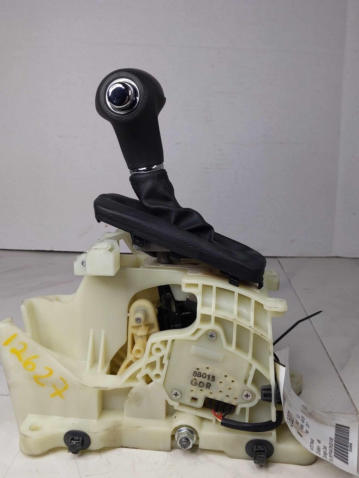 Floor Transmission Gear Shifter Lever Automatic OEM KIA FORTE 2017
