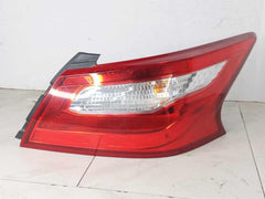 Tail Light Lamp Quarter Panel Mounted RH Right Passenger OEM NISSAN ALTIMA 16 17