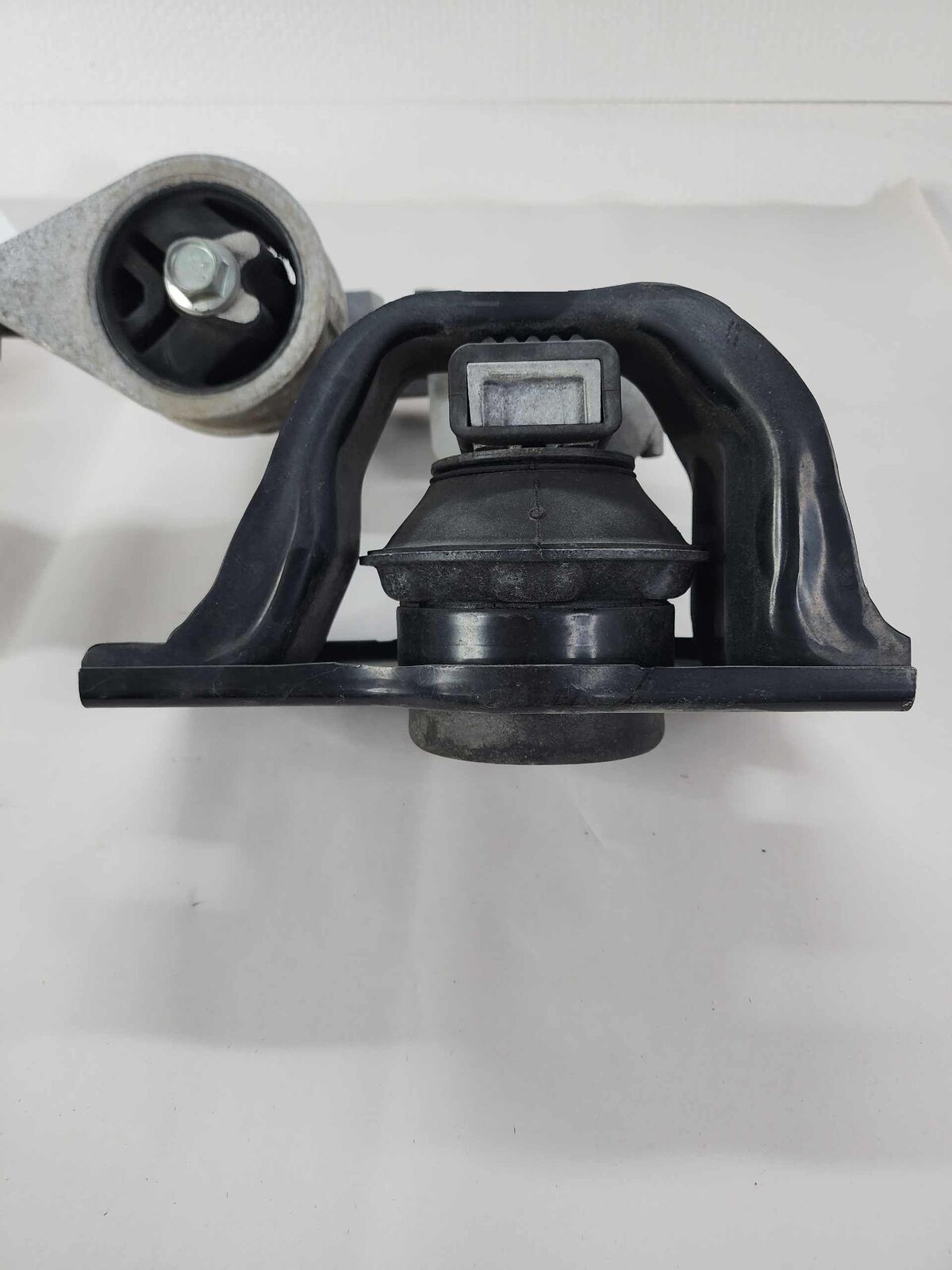 Engine Frame Mount Right Passenger Used OEM ROGUE EXCEPT SPORT 2008