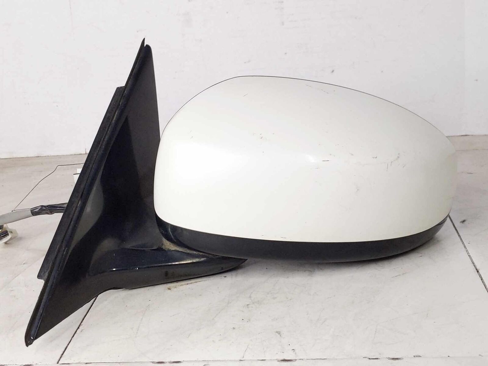 Door Mirror Left Driver Side View Assembly White OEM INFINITI G35 Sedan 07 08