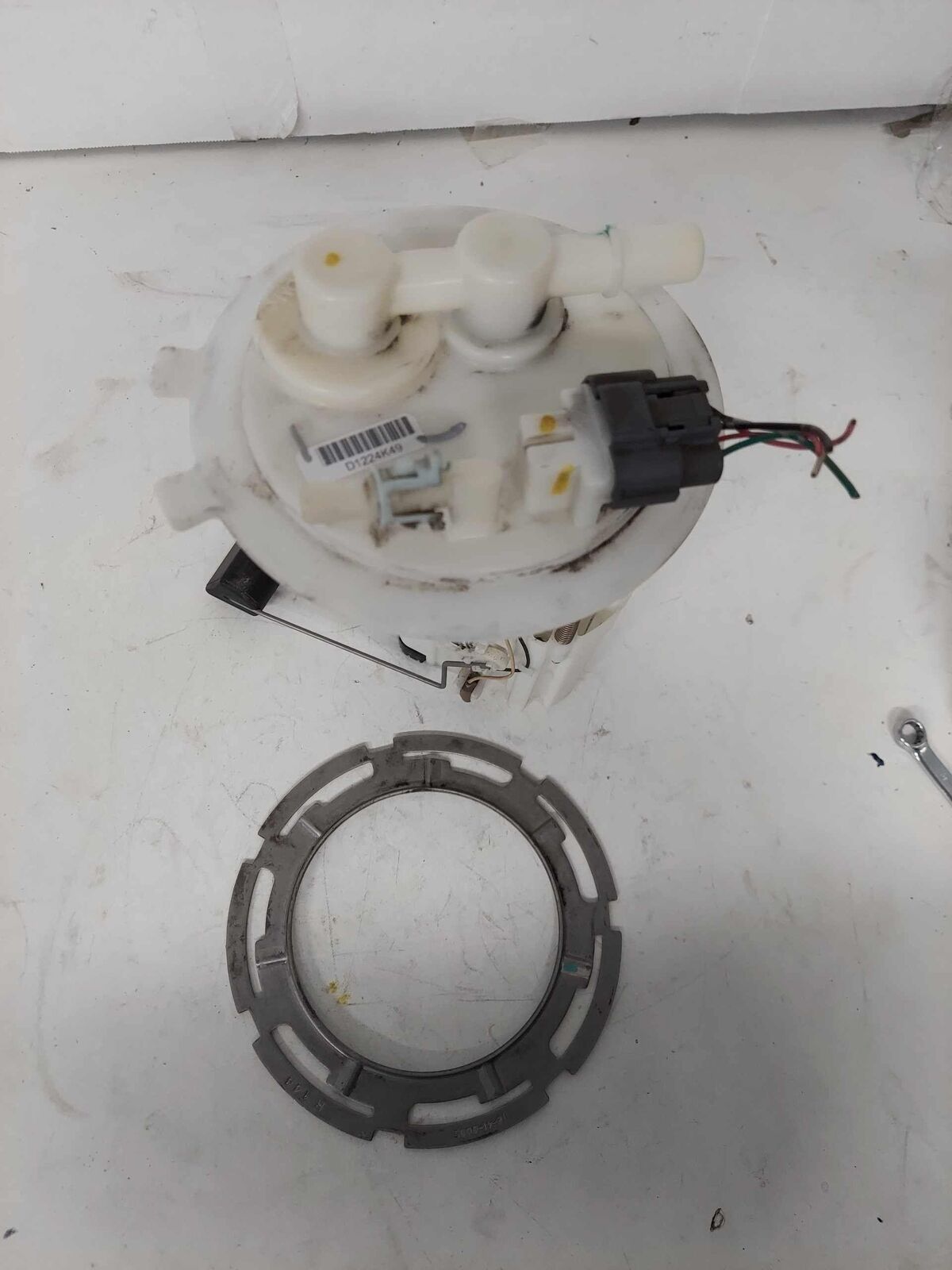 Fuel Pump Assembly Used OEM NISSAN VERSA Sedan 1.6L 12 13 14 15 16 17 18